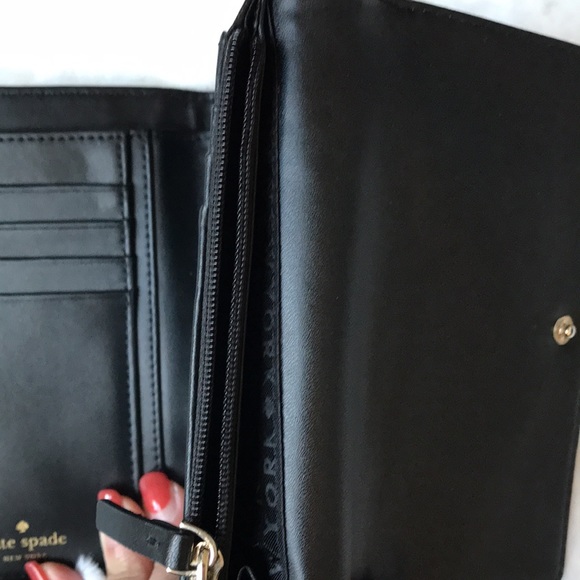 Kate spade trifold wallet - Picture 7 of 10